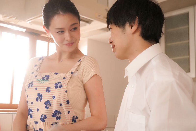 cau-con-trai-dit-me-ke-khi-bo-vang-nha